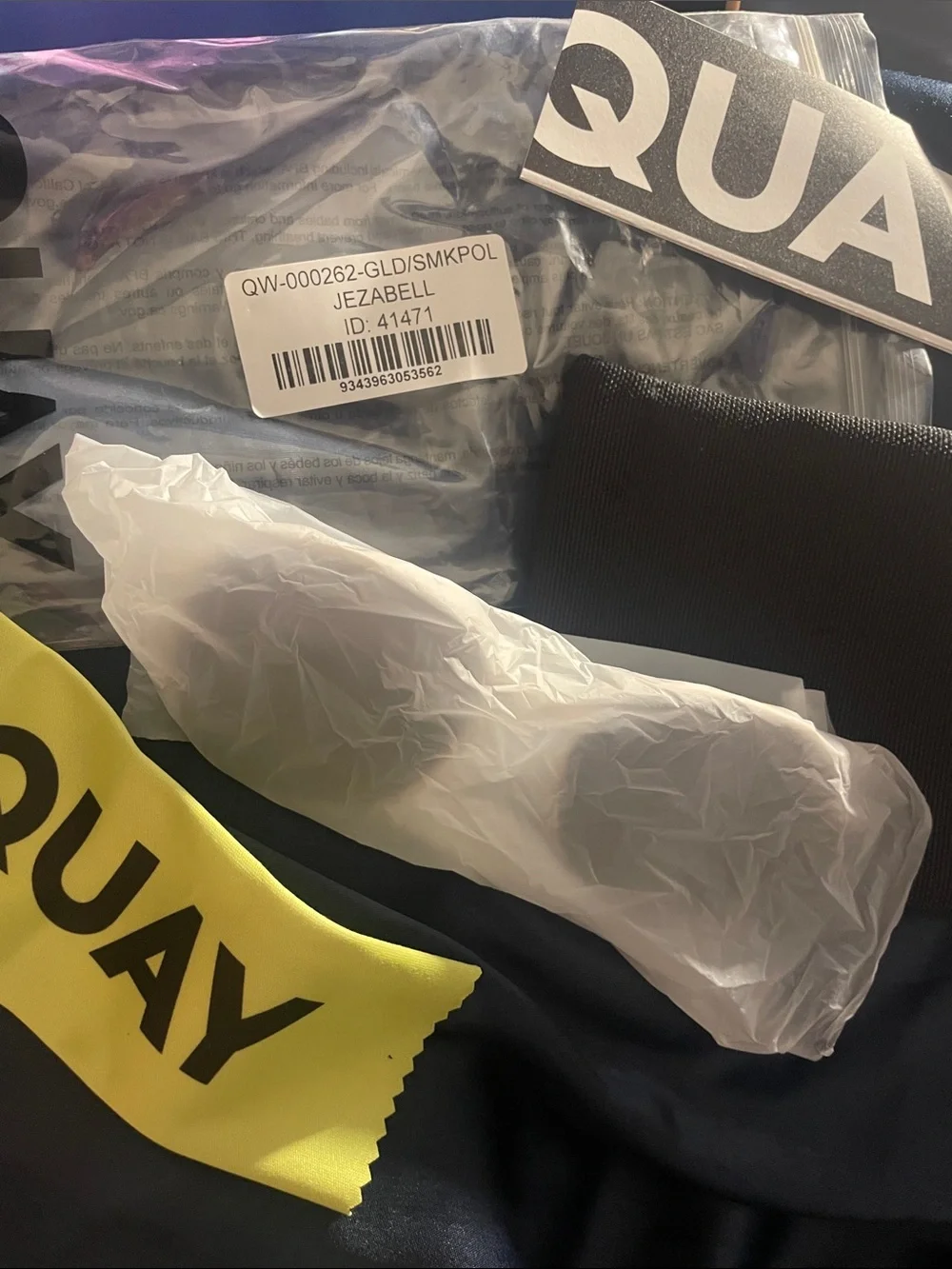 Quay JEZABELL sunglasses